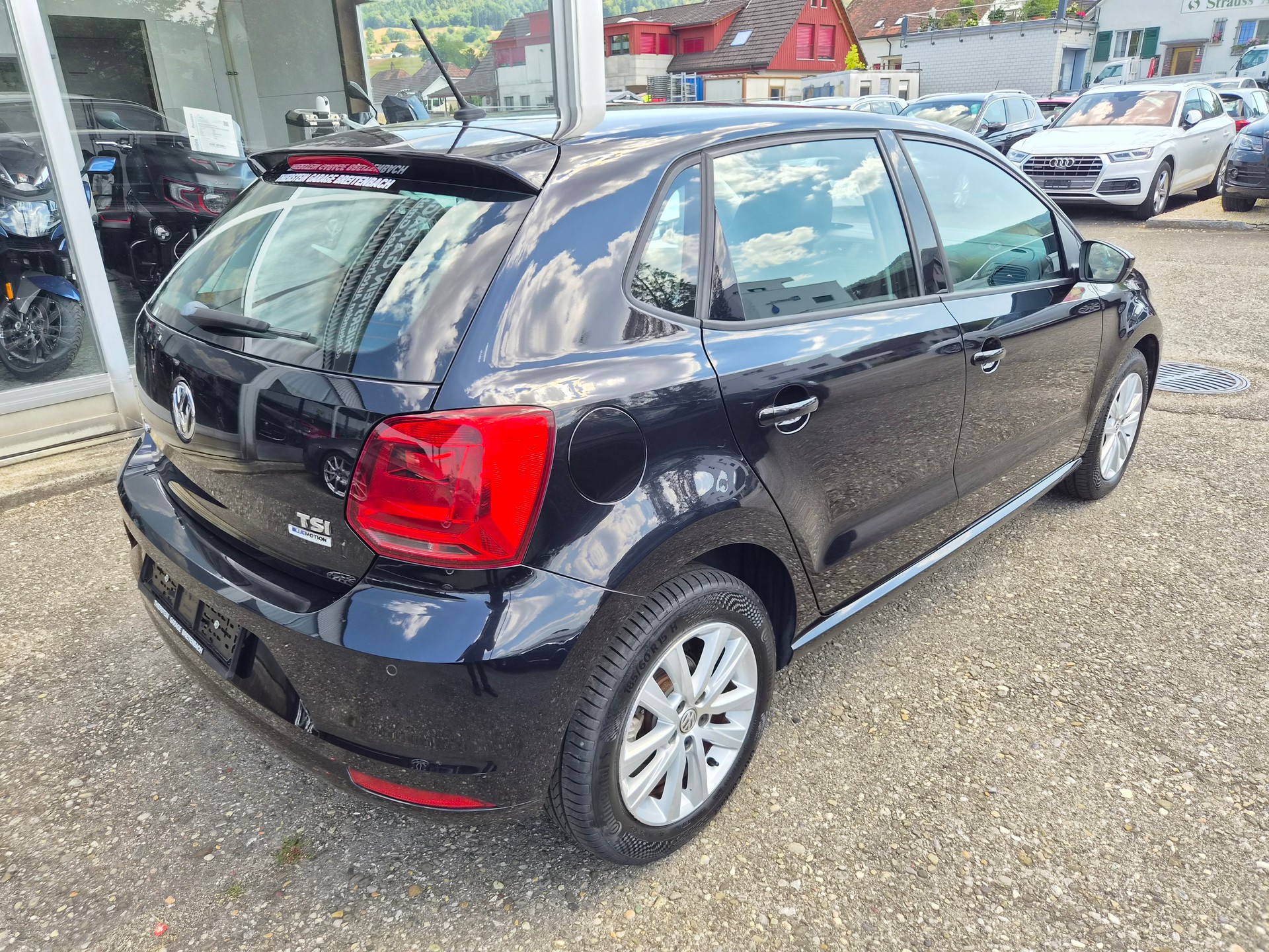 VW Polo 1.2 TSI BMT Value-image-5