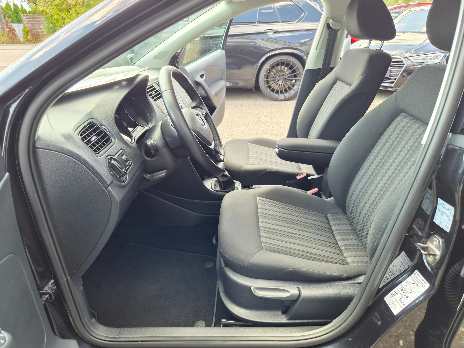 VW Polo 1.2 TSI BMT Value-image-7