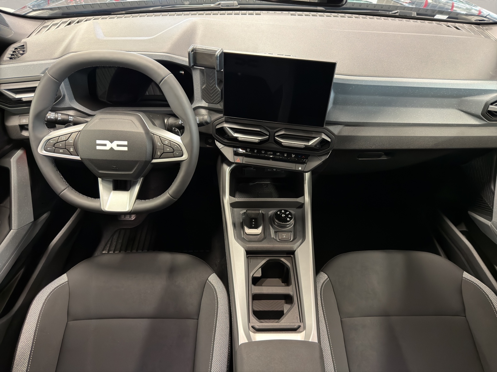 DACIA Duster 1.2 Hybrid Journey 4WD-image-8
