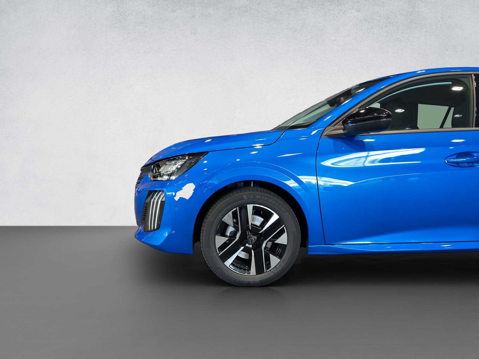 PEUGEOT 208 1.2 Hybrid Allure-image-6