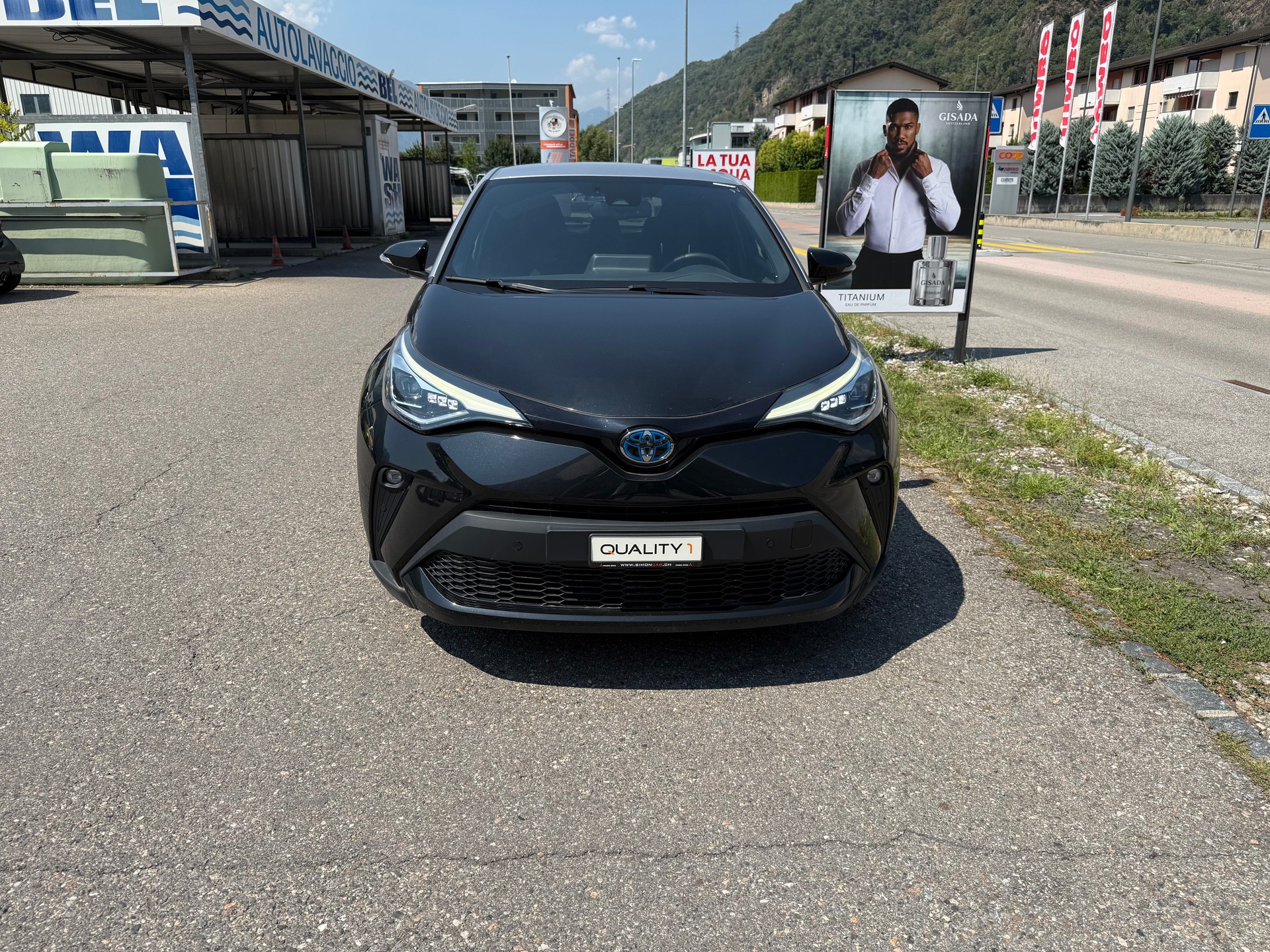 TOYOTA C-HR 2.0 HSD CVT Move-image-2