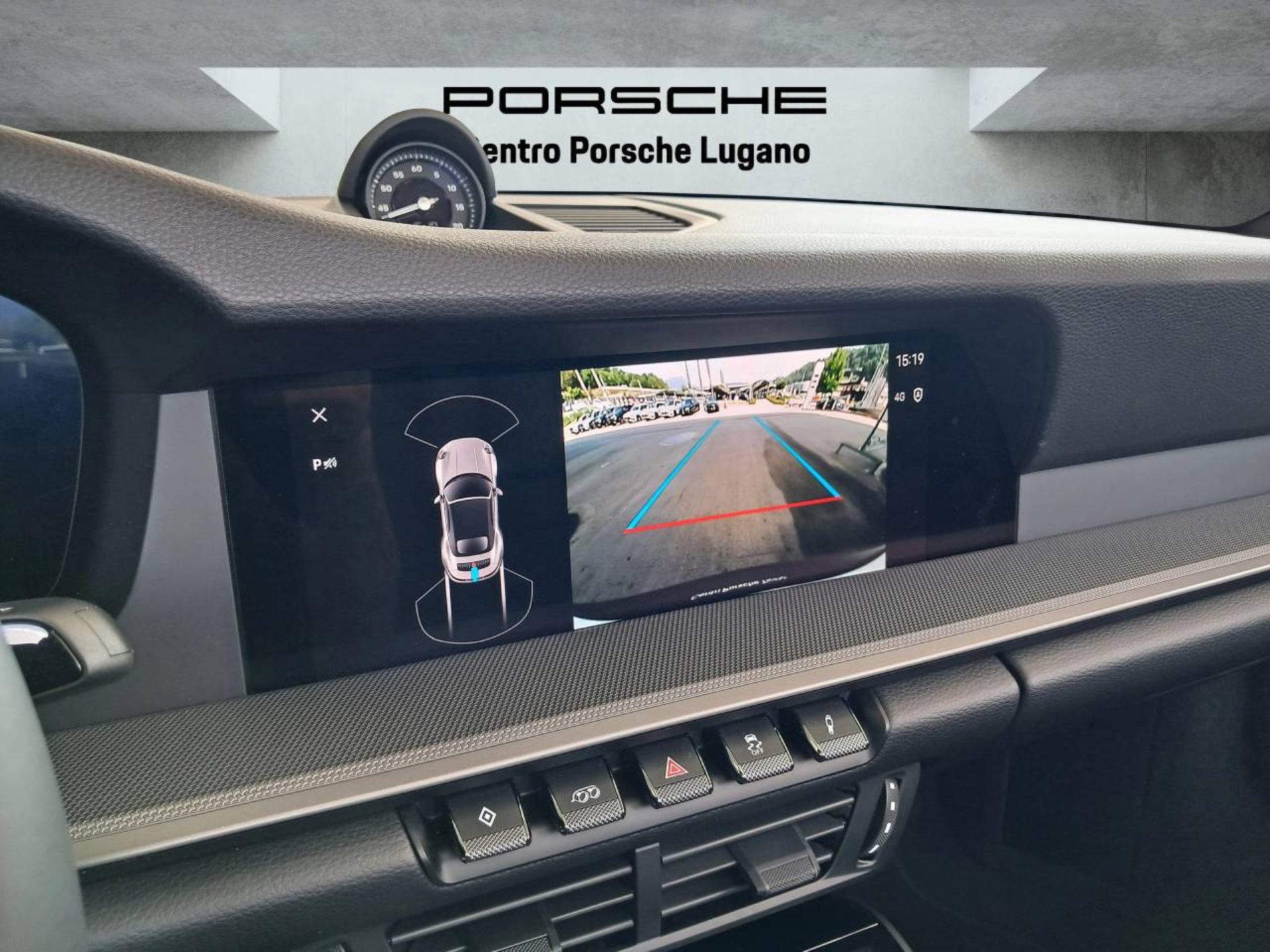 PORSCHE 911 Carrera Cabriolet-image-20