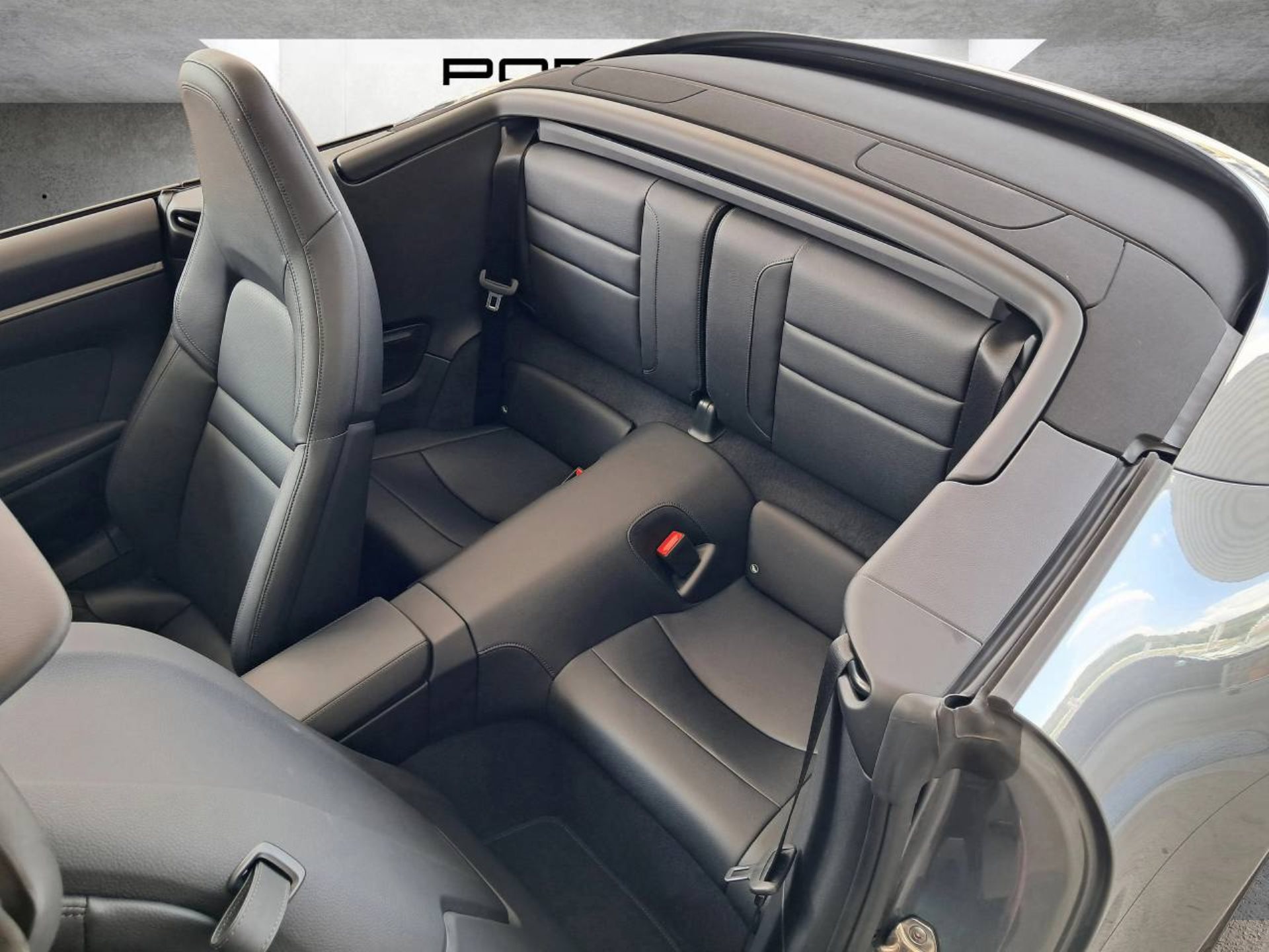 PORSCHE 911 Carrera Cabriolet-image-16