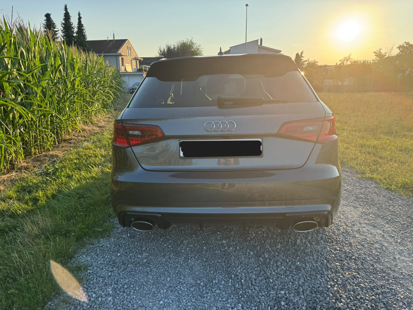 AUDI RS3 2.5 TFSI quattro S-Tronic-image-3