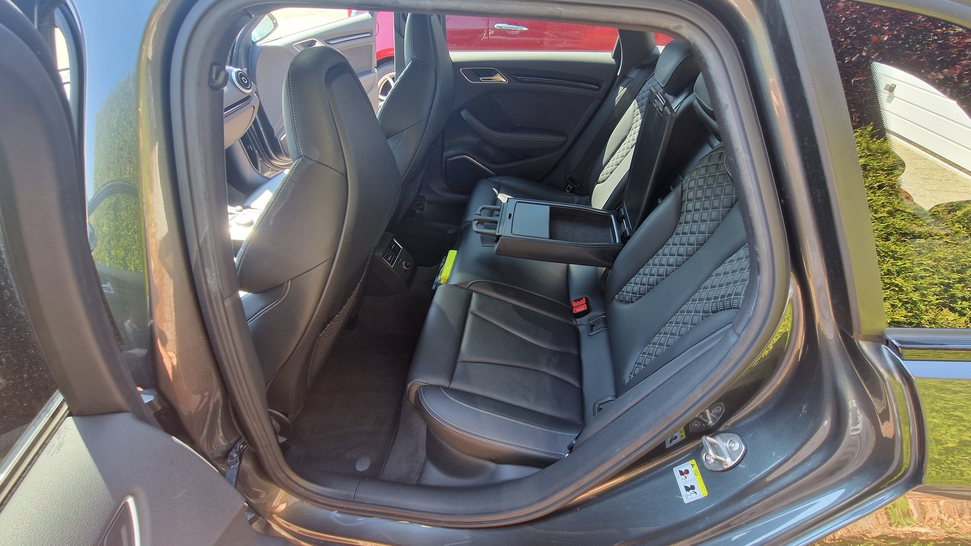 AUDI RS3 2.5 TFSI quattro S-Tronic-image-11