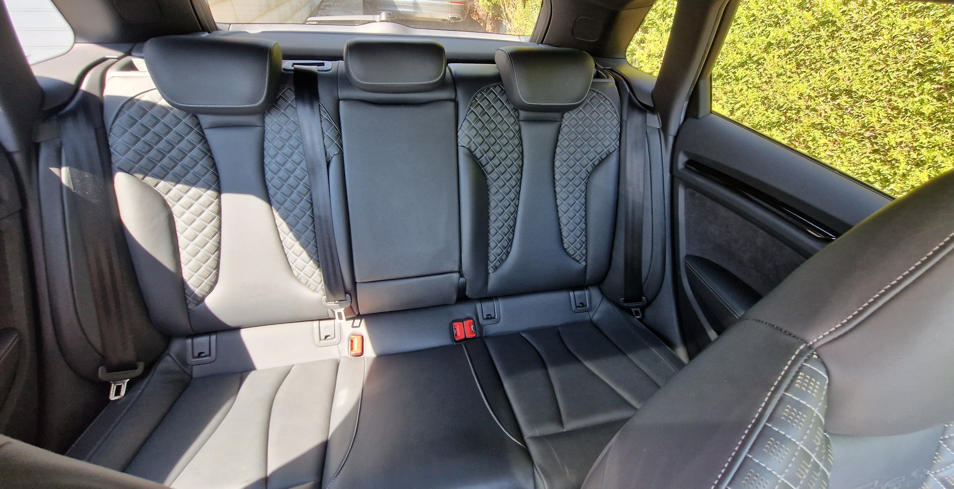 AUDI RS3 2.5 TFSI quattro S-Tronic-image-9