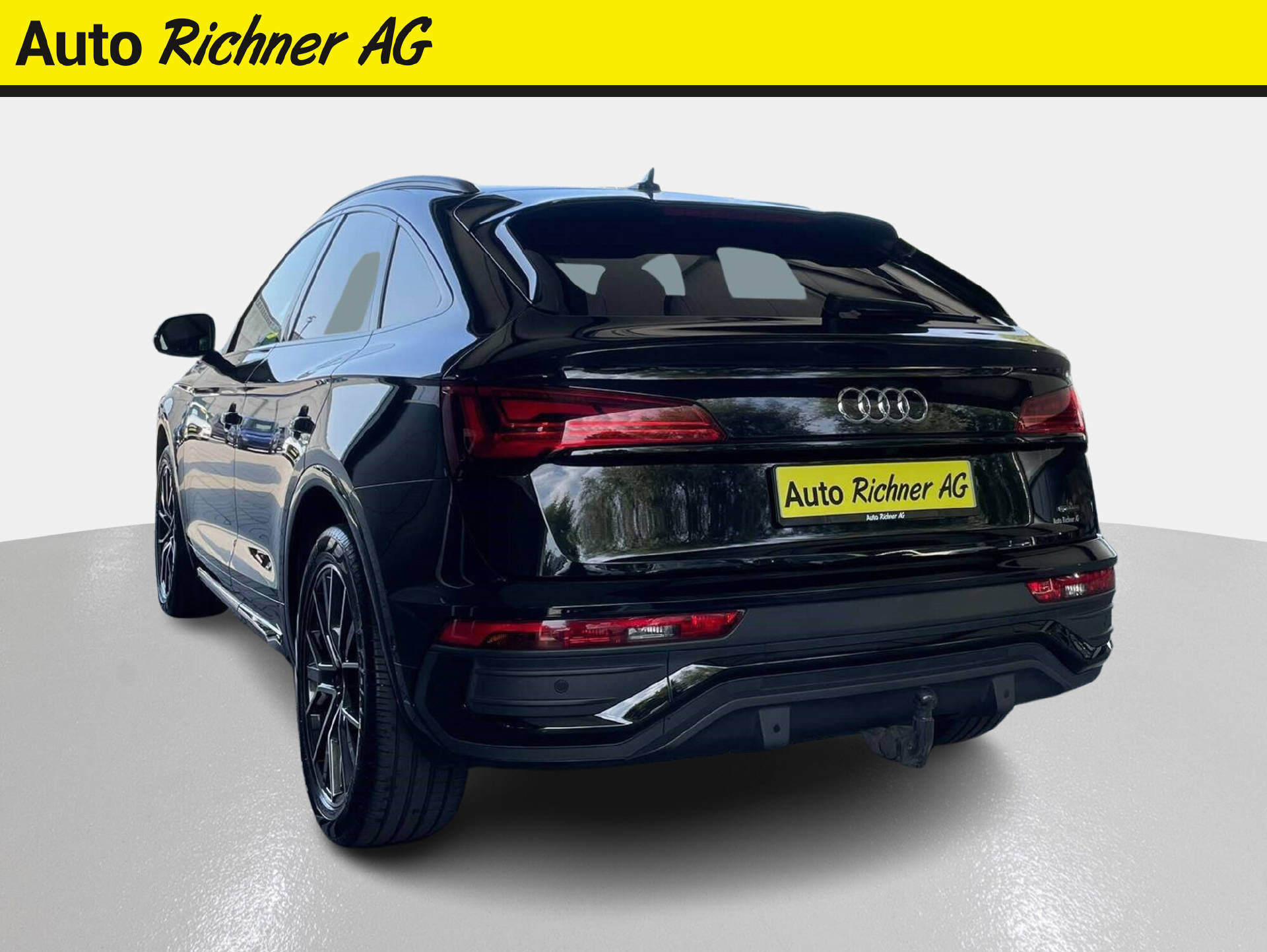 AUDI Q5 Sportback 2.0 40 TDI S Line quattro S-Tronic-image-4
