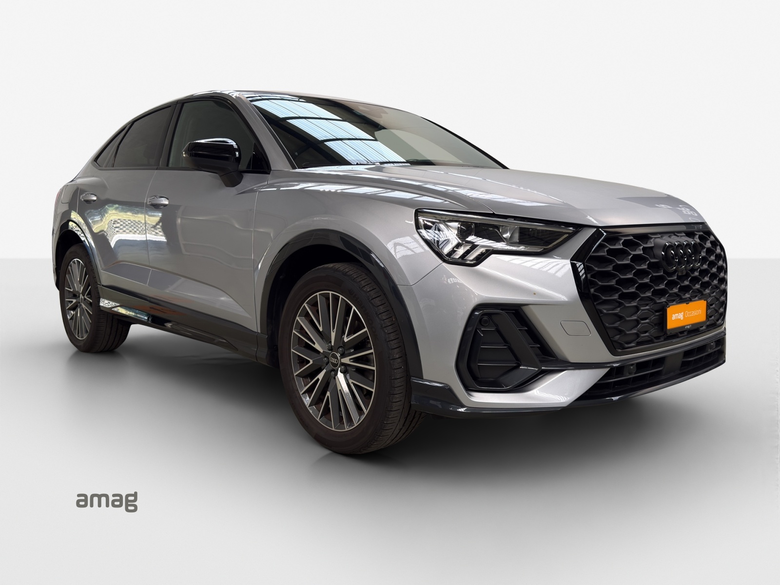 AUDI Q3 Sportback 35 TFSI Attraction S-tronic-image-5