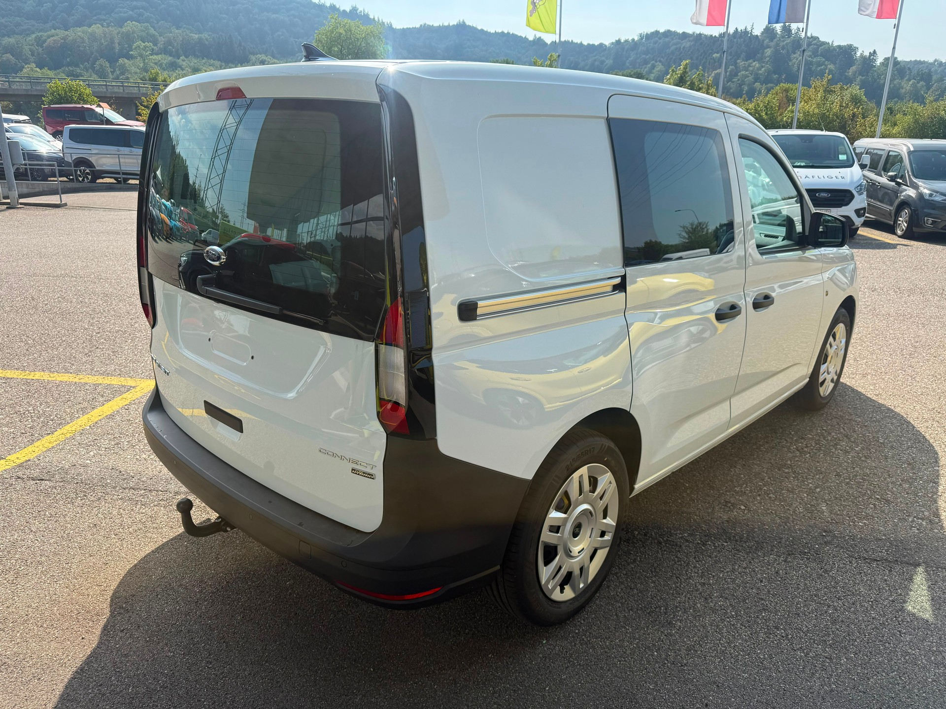 FORD Transit Connect Kasten 1.5 EcoBoost PHEV Trend-image-5