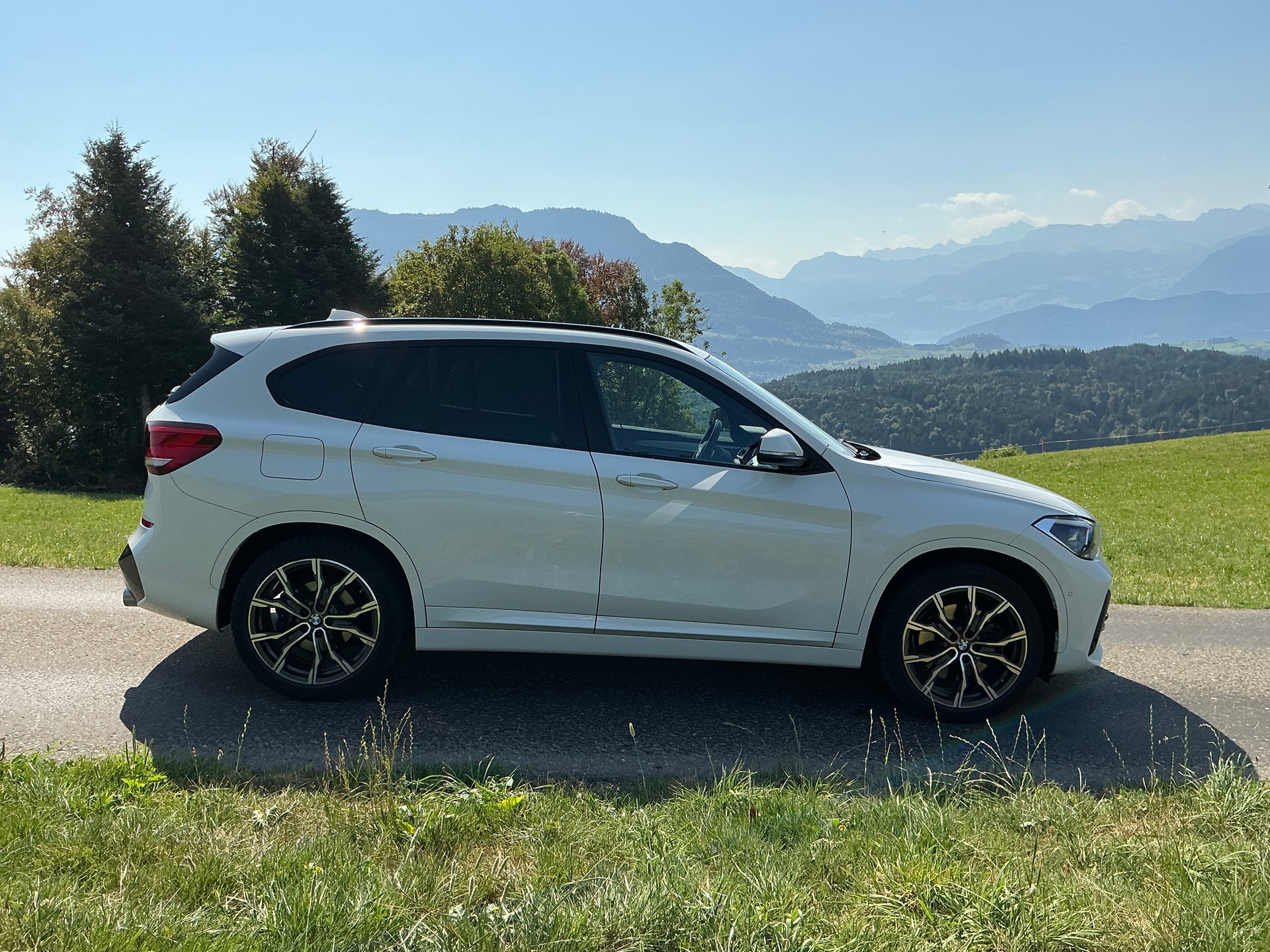 BMW X1 xDrive 25i M Sport Steptronic-image-2