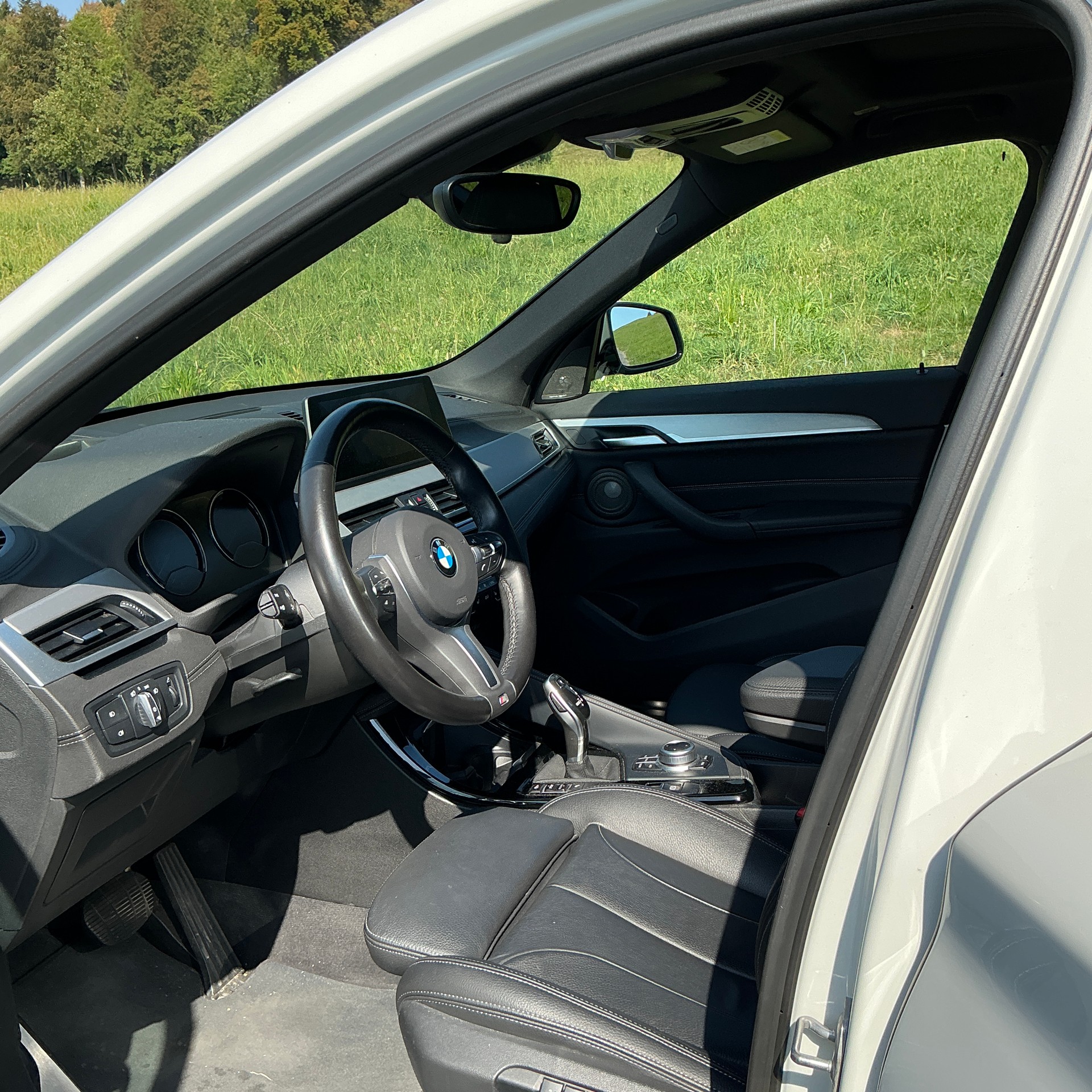 BMW X1 xDrive 25i M Sport Steptronic-image-11