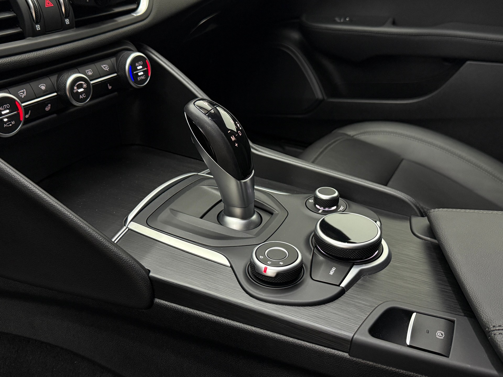 ALFA ROMEO Giulia 2.0 Super Automatic-image-27