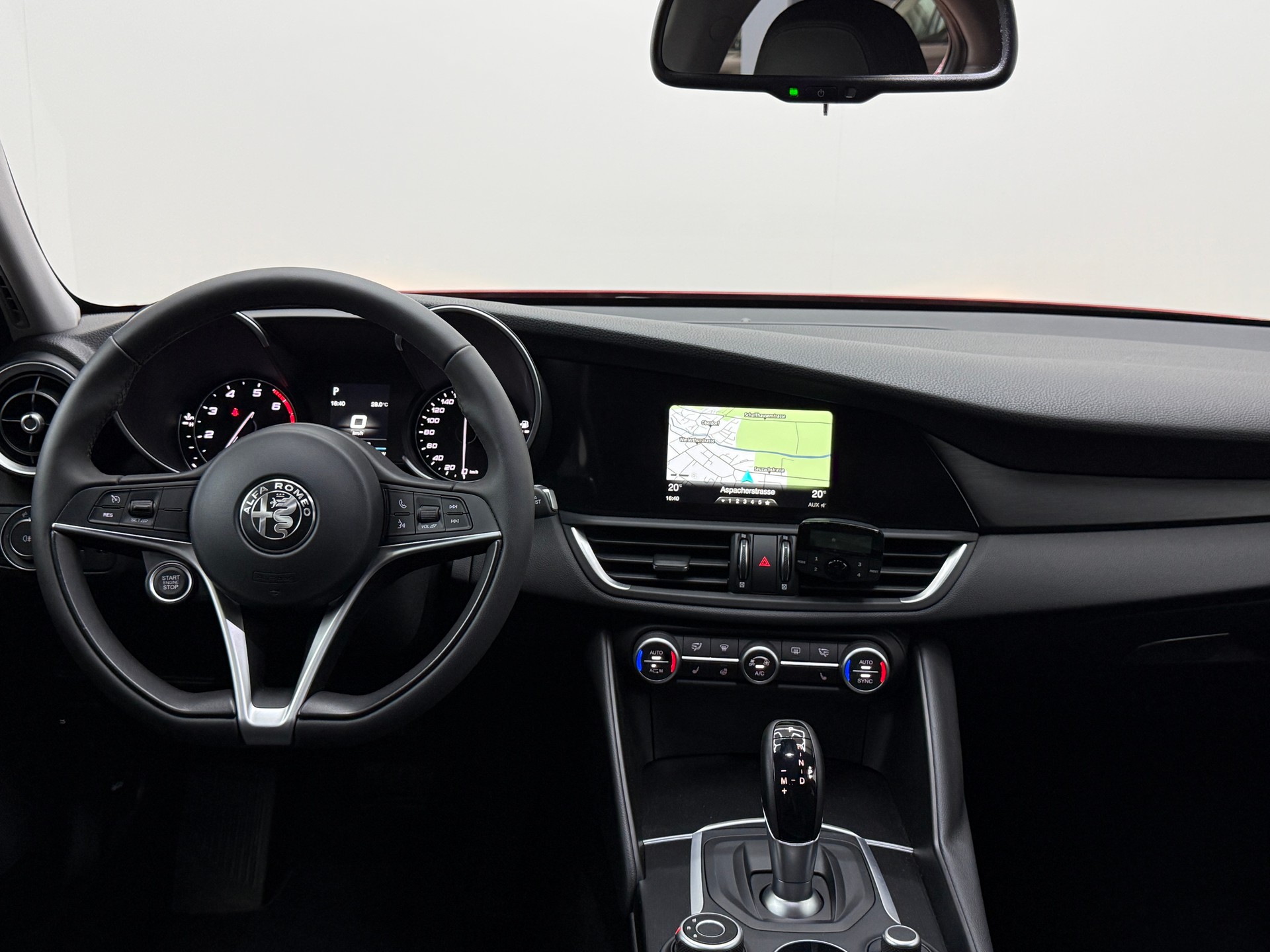 ALFA ROMEO Giulia 2.0 Super Automatic-image-24