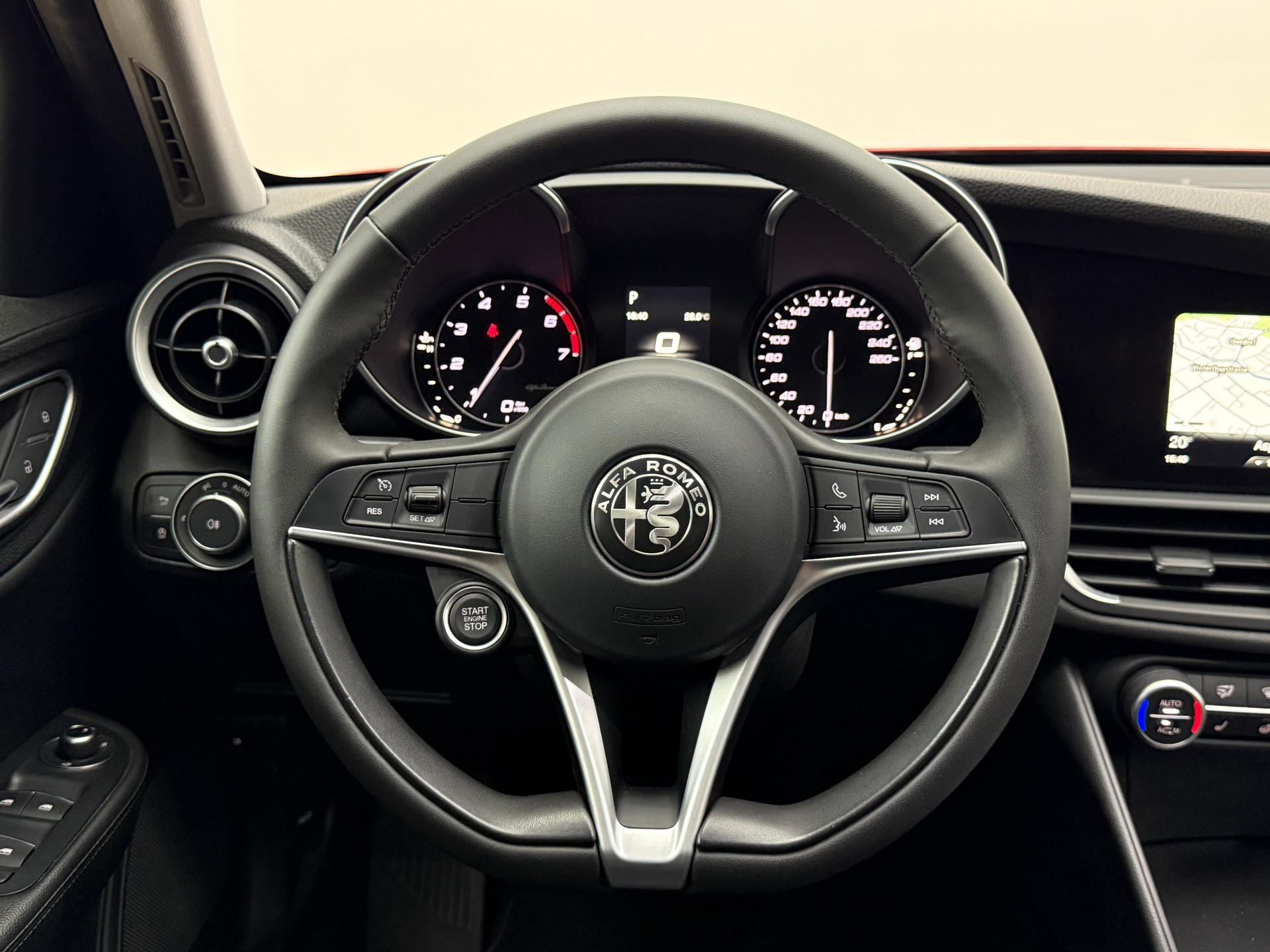 ALFA ROMEO Giulia 2.0 Super Automatic-image-25