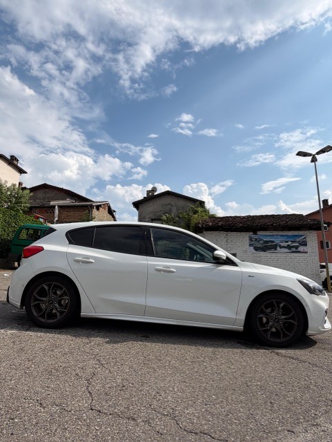 FORD 1.0i EcoB 125 ST-Line-image-0