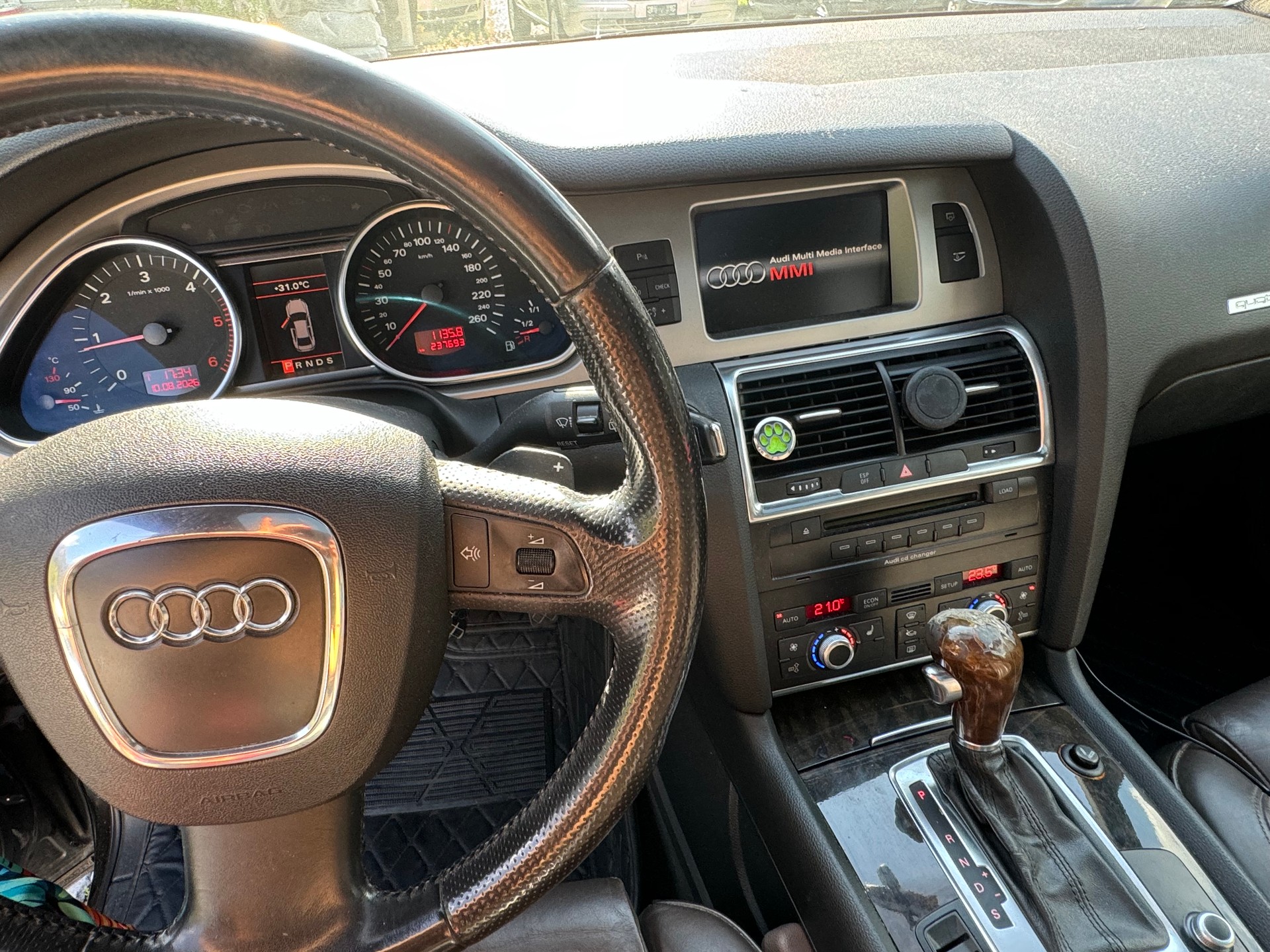 AUDI Q7 3.0 TDI quattro tiptronic-image-3