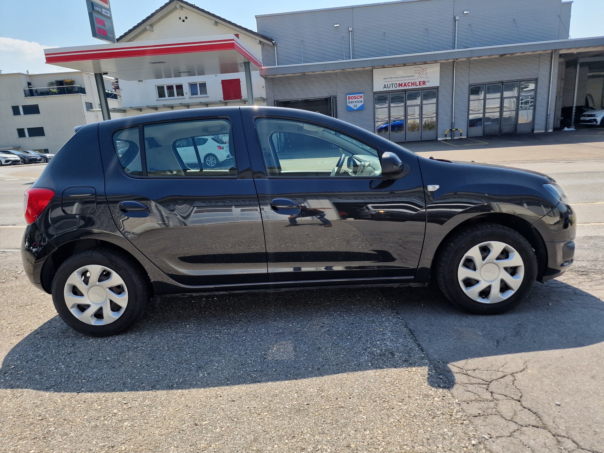 DACIA Sandero Tce 90 Lauréate 12Mt Gara MFK Neu-image-0