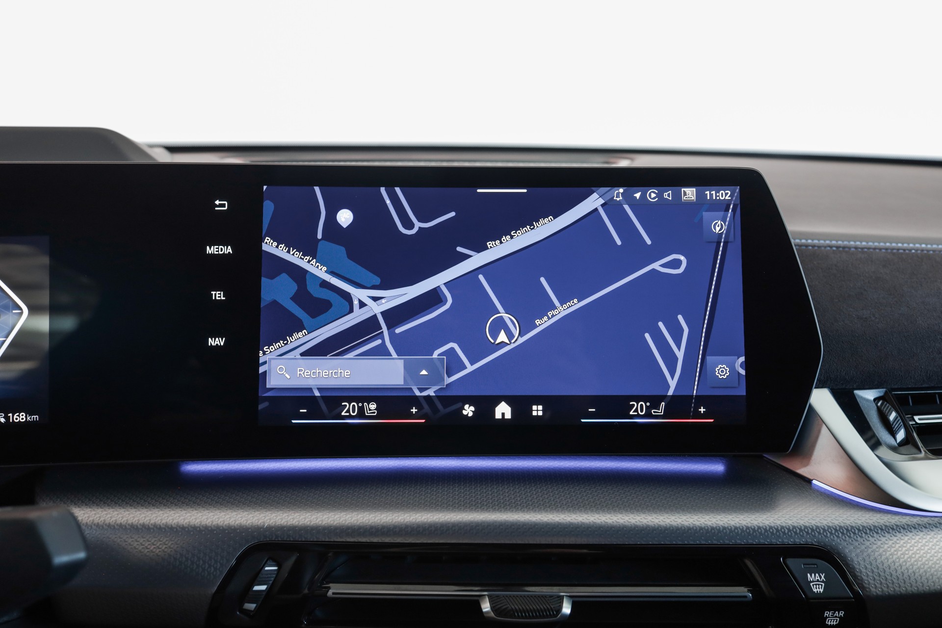 BMW iX2 eDrive 20 M Sport Pro-image-18