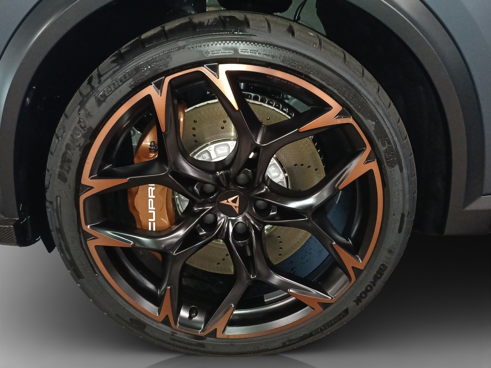CUPRA Formentor 2.5TSI VZ5 4Drive DSG-image-13
