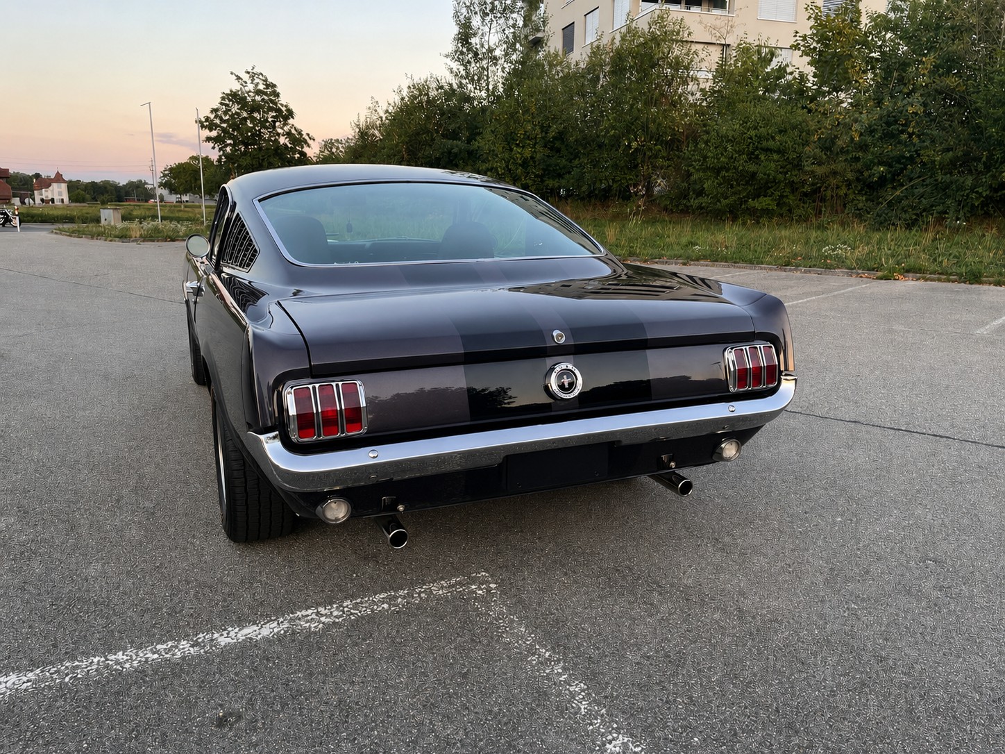 FORD MUSTANG-image-1