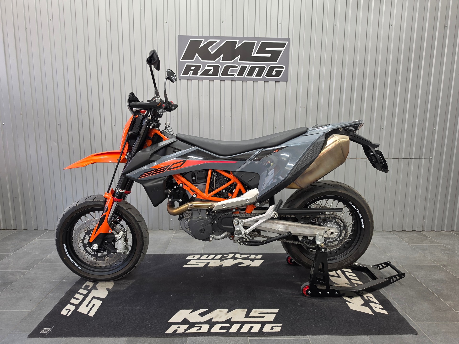 KTM 690 SMC R ABS (35 kW)-showroom-element-3