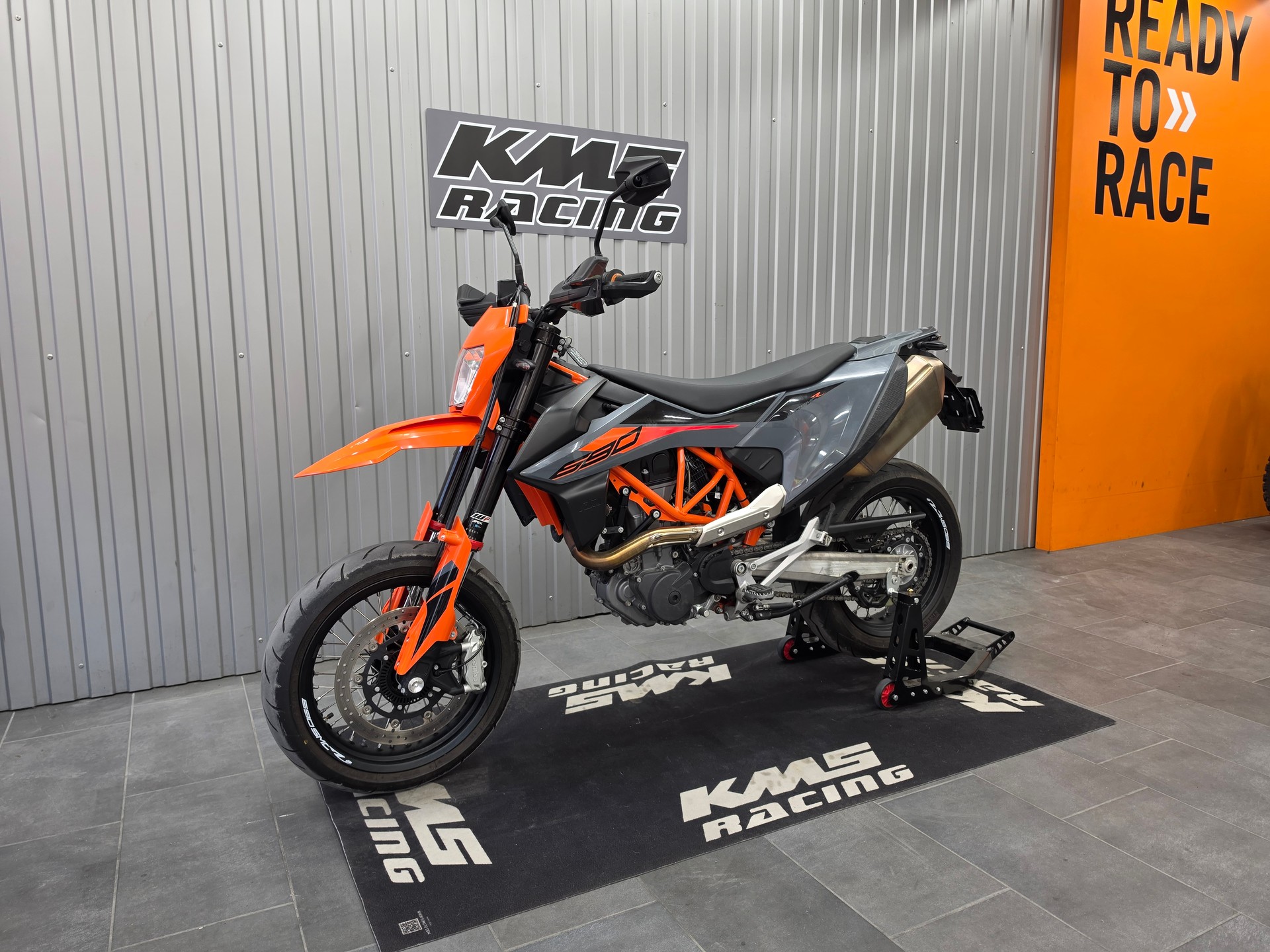 KTM 690 SMC R ABS (35 kW)-image-5