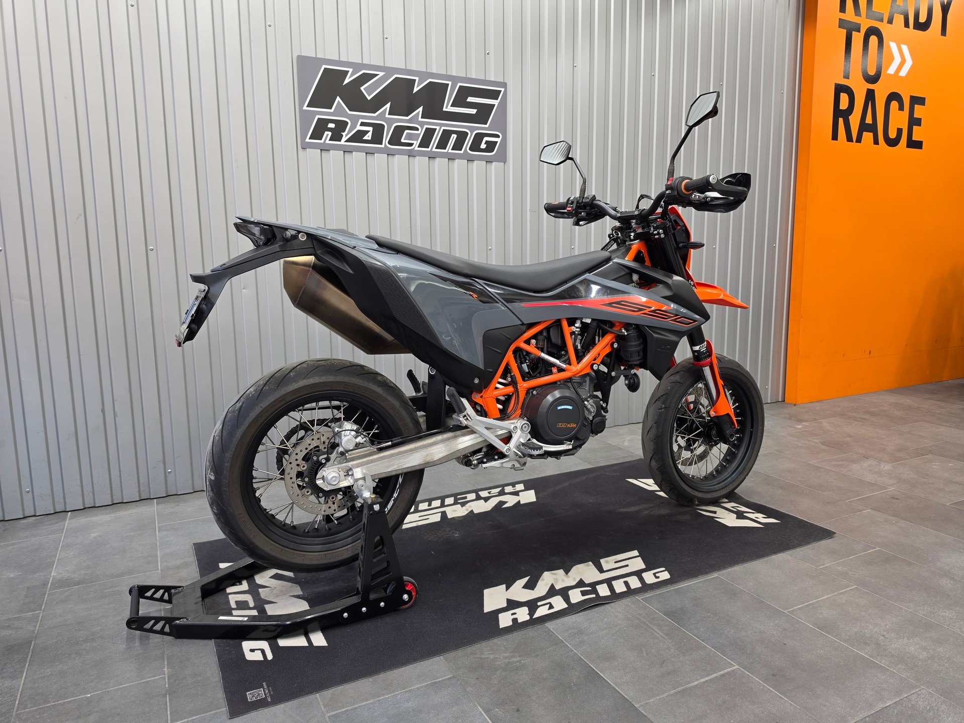 KTM 690 SMC R ABS (35 kW)-showroom-element-2