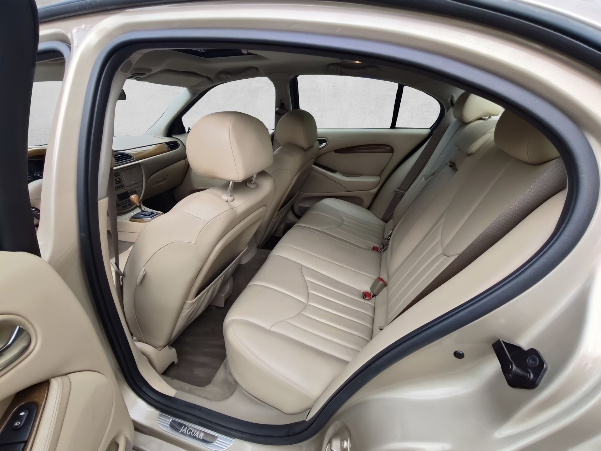 JAGUAR S-Type 4.0 V8-image-10