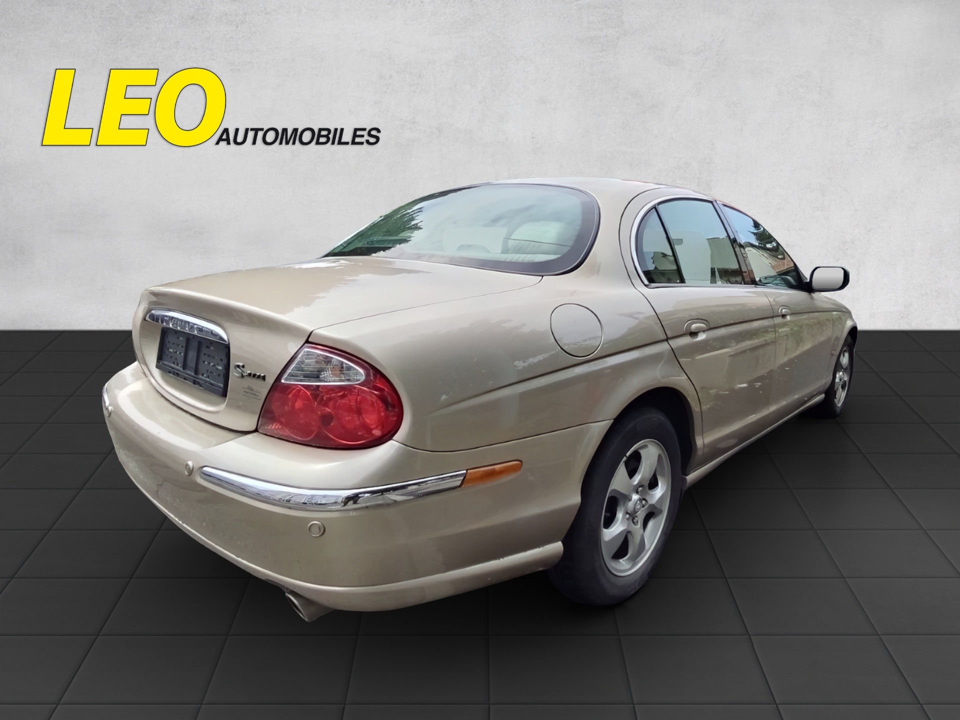 JAGUAR S-Type 4.0 V8-image-3