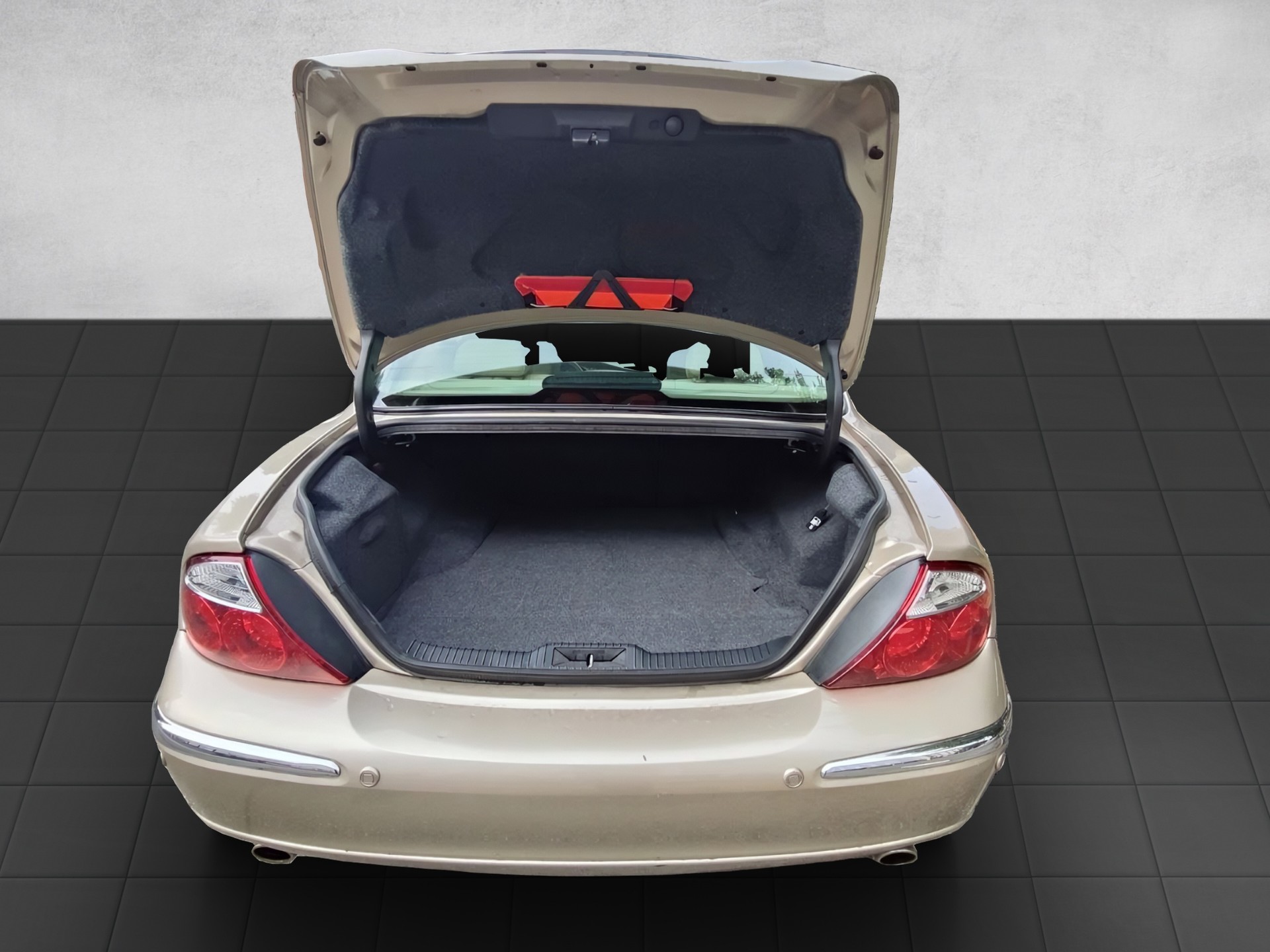 JAGUAR S-Type 4.0 V8-image-13