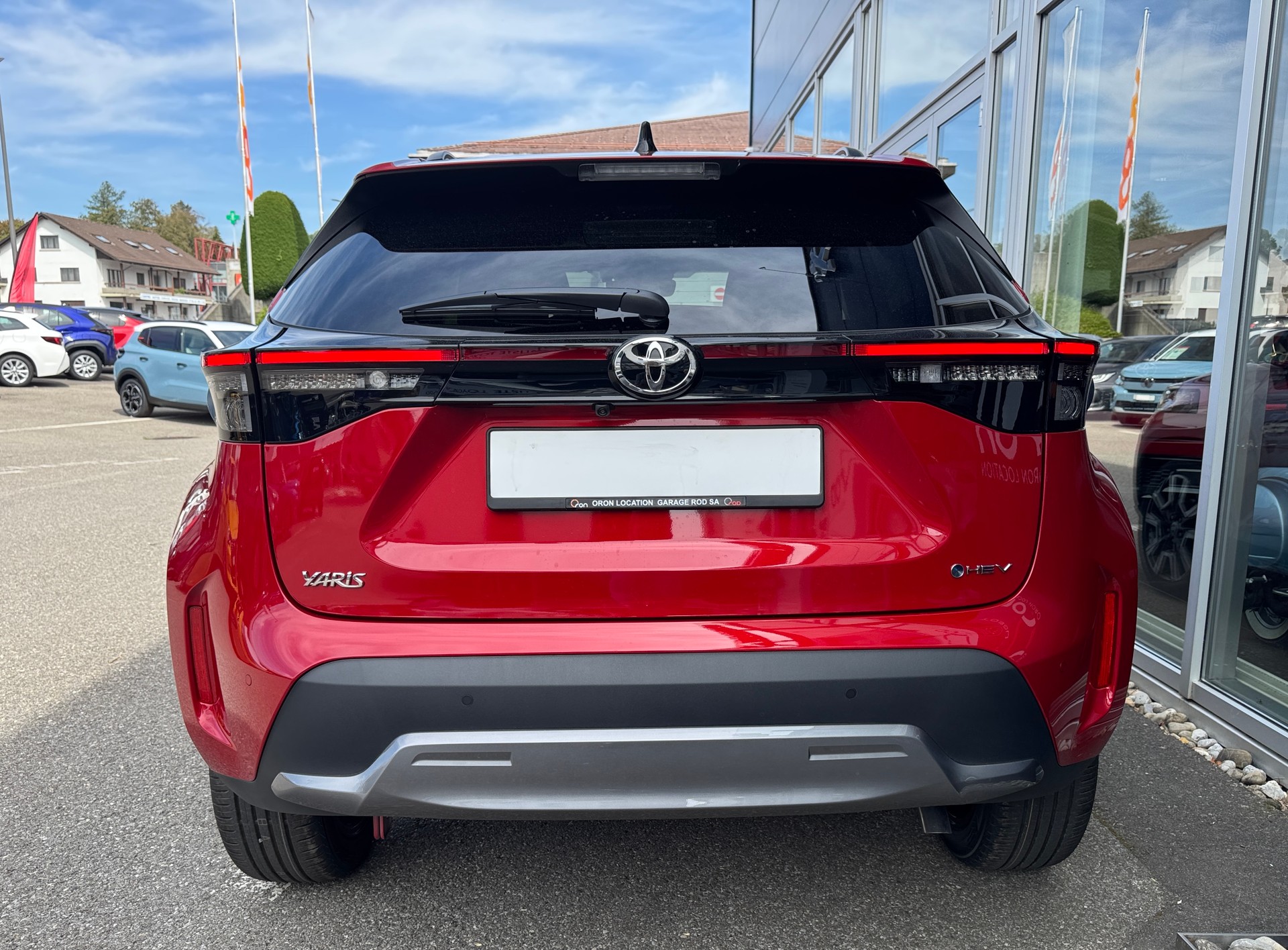TOYOTA Yaris Cross 1.5 Premium e-CVT-image-5