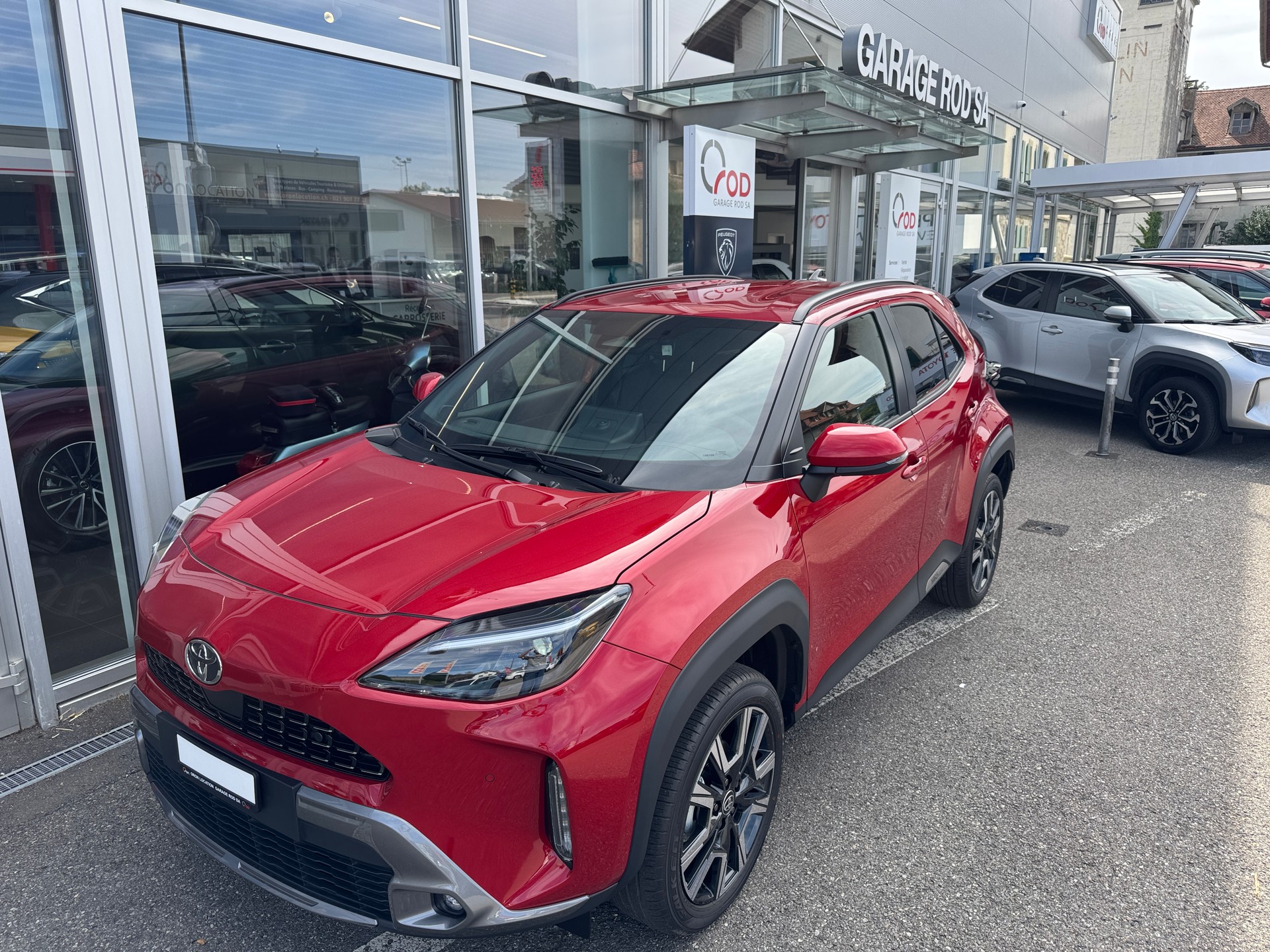 TOYOTA Yaris Cross 1.5 Premium e-CVT-image-27