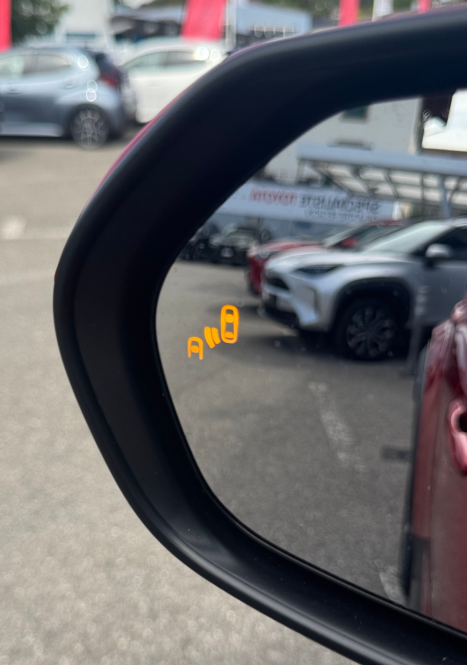 TOYOTA Yaris Cross 1.5 Premium e-CVT-image-26