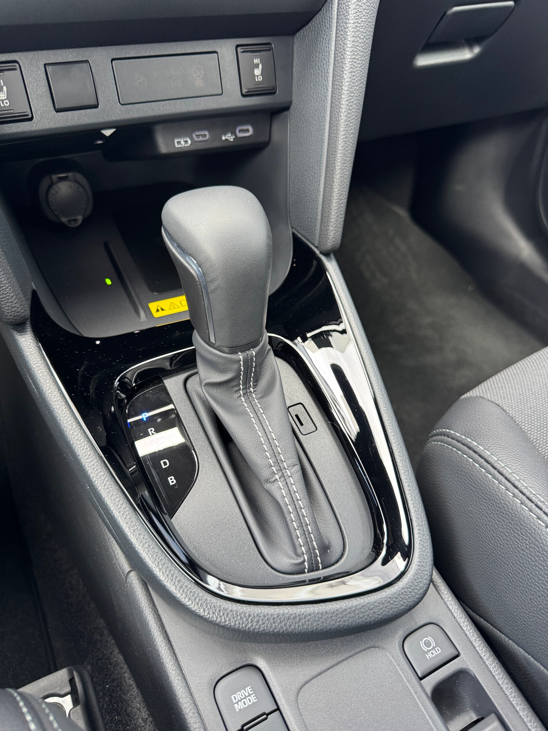 TOYOTA Yaris Cross 1.5 Premium e-CVT-image-20