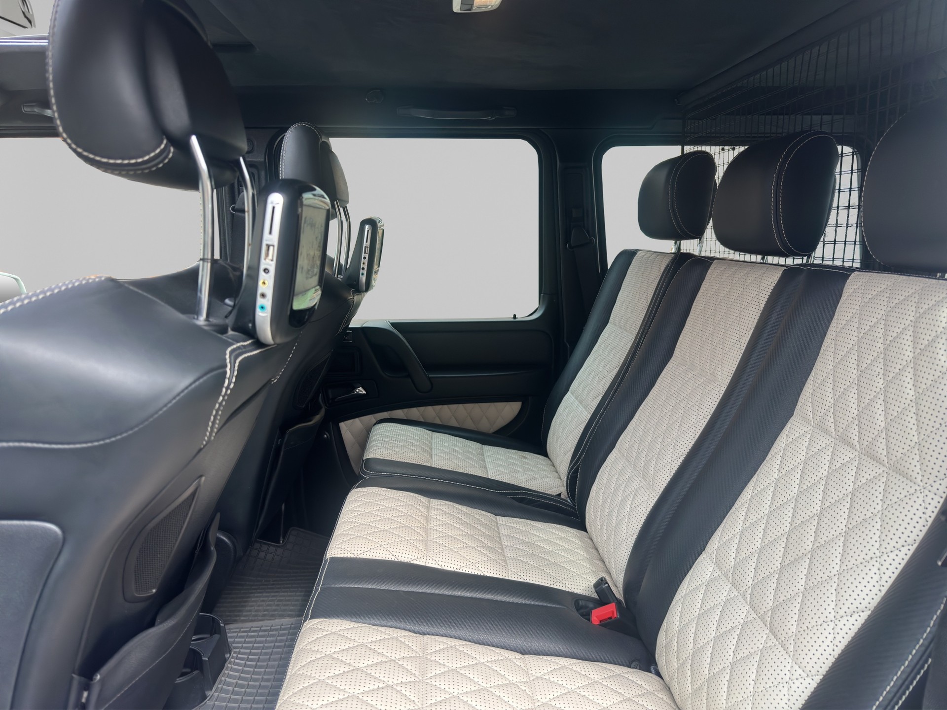 MERCEDES-BENZ G 63 AMG Edition 463 Speedshift Plus 7G-Tronic-image-10