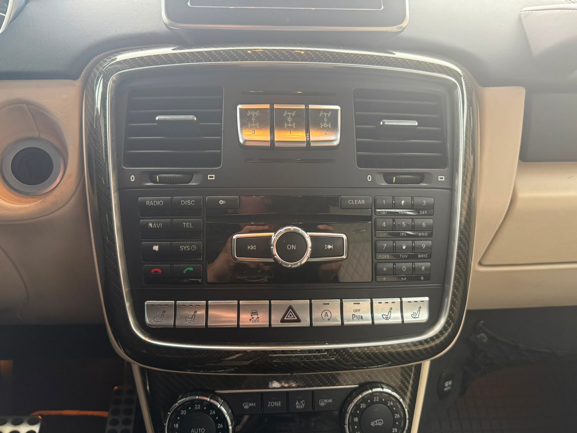 MERCEDES-BENZ G 63 AMG Edition 463 Speedshift Plus 7G-Tronic-image-12