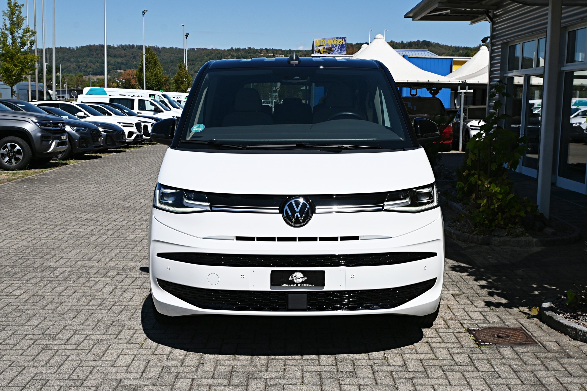 VW Multivan 2.0 TDI Life Edition DSG Lang 7-Plätzer + Elektr. AHK für 2000kg-image-2