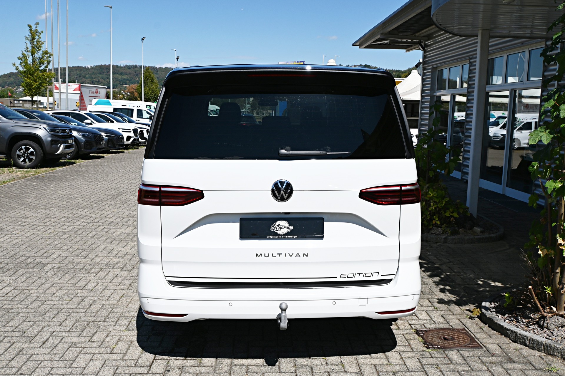 VW Multivan 2.0 TDI Life Edition DSG Lang 7-Plätzer + Elektr. AHK für 2000kg-image-3
