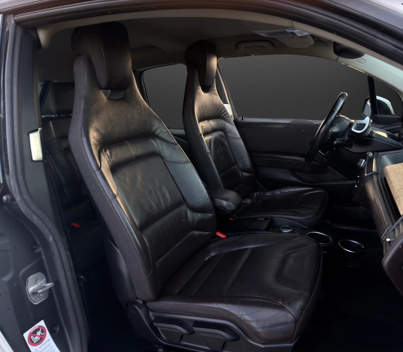 BMW i3 (60Ah) Range Extender mit 170 PS-image-8