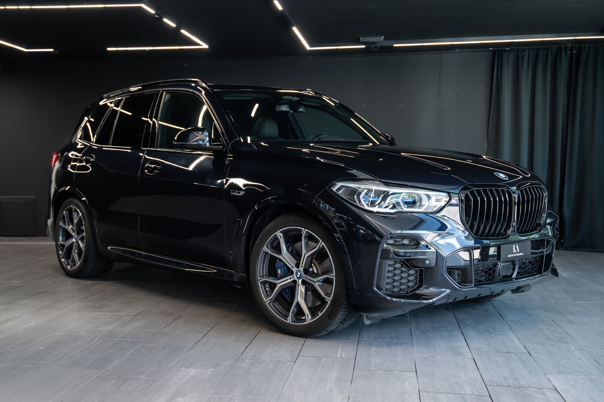 BMW X5 xDrive45e M Sport Steptronic-image-0