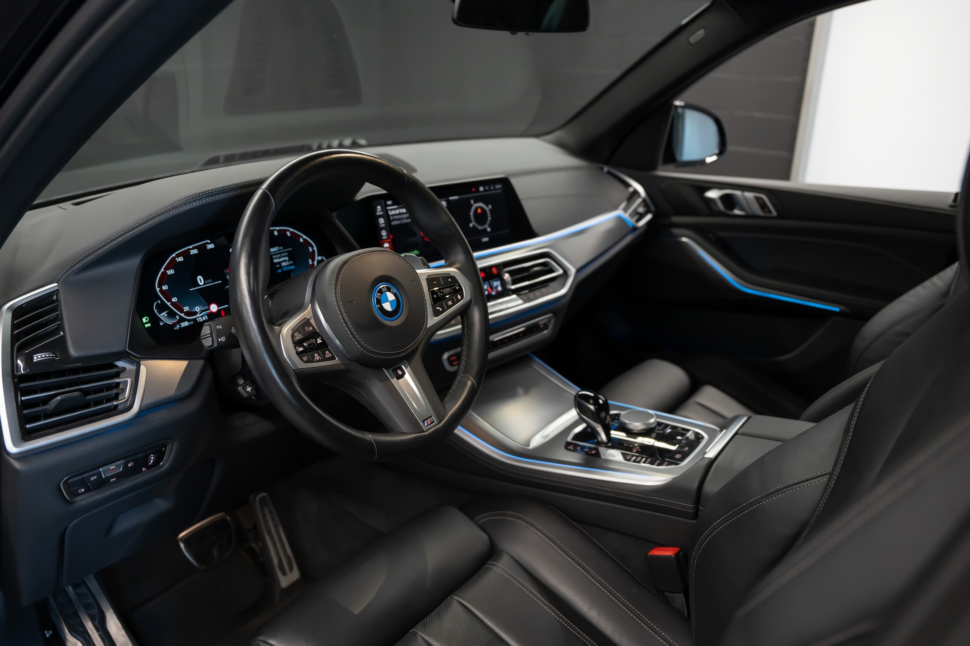 BMW X5 xDrive45e M Sport Steptronic-image-10