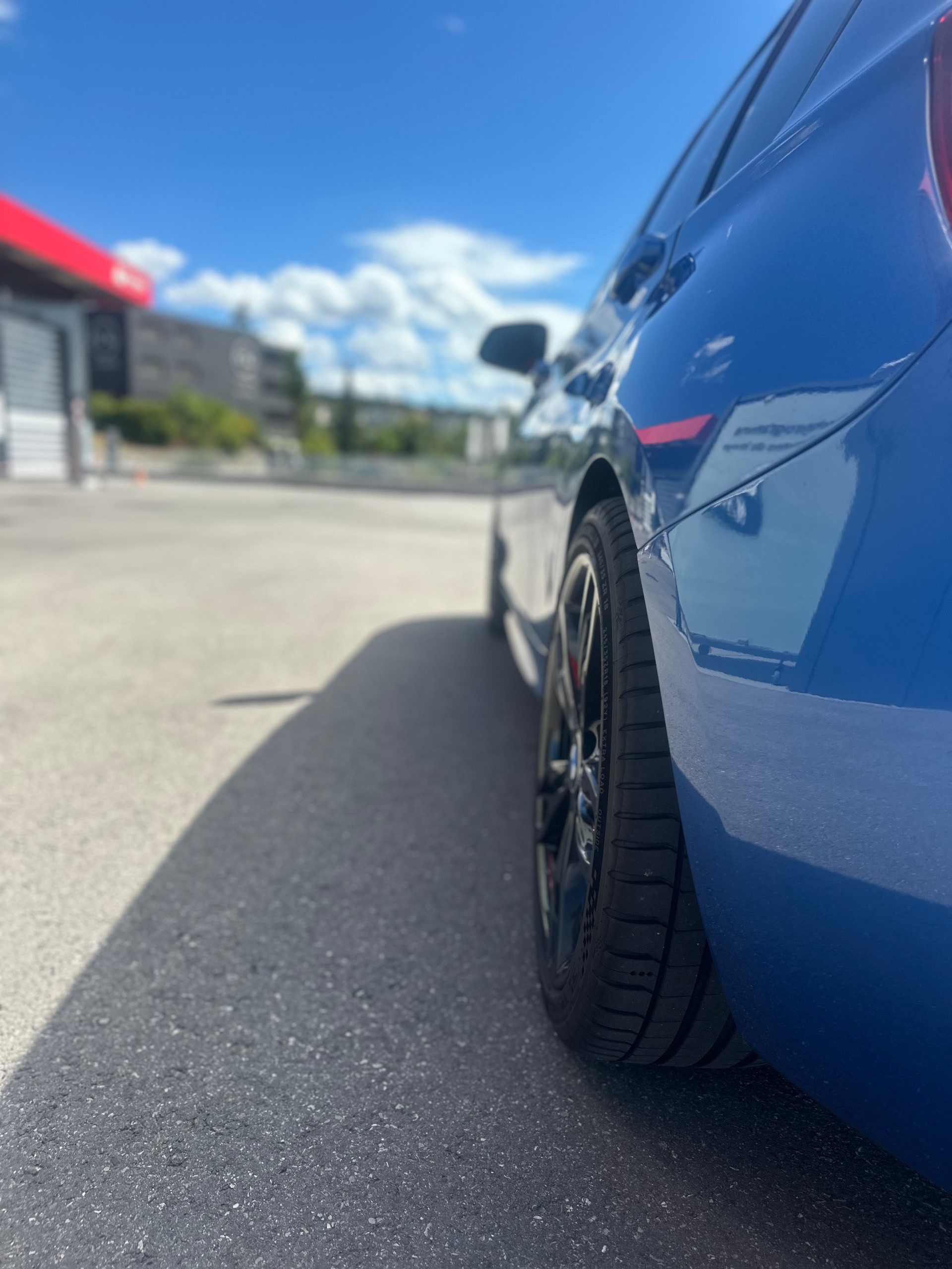 BMW M135i xDrive-image-2