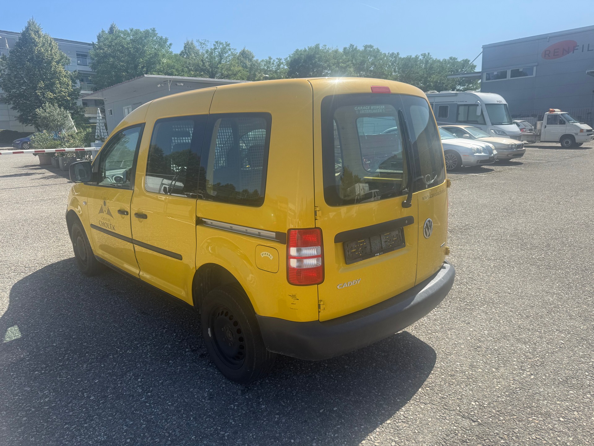 VW Caddy 2.0 D 4 motion-image-3
