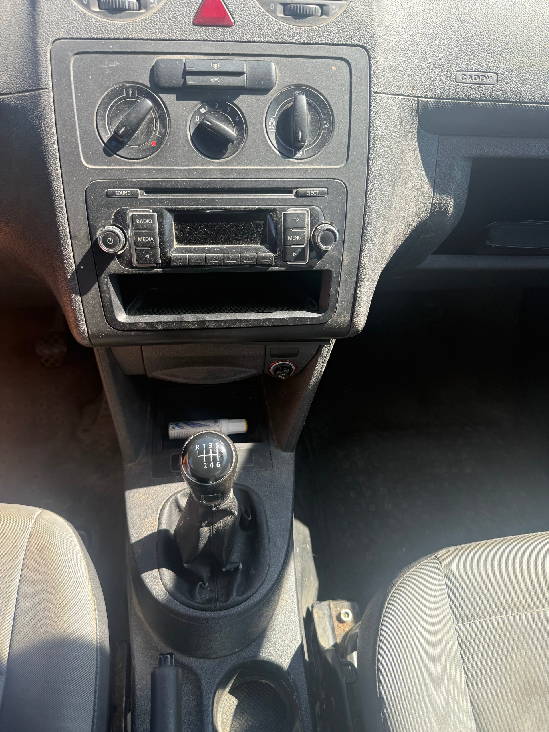 VW Caddy 2.0 D 4 motion-image-8