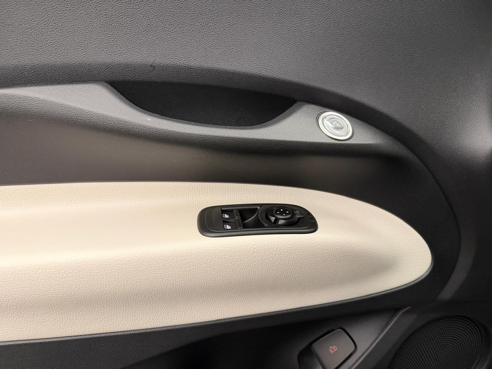 FIAT 500 La Prima-image-16