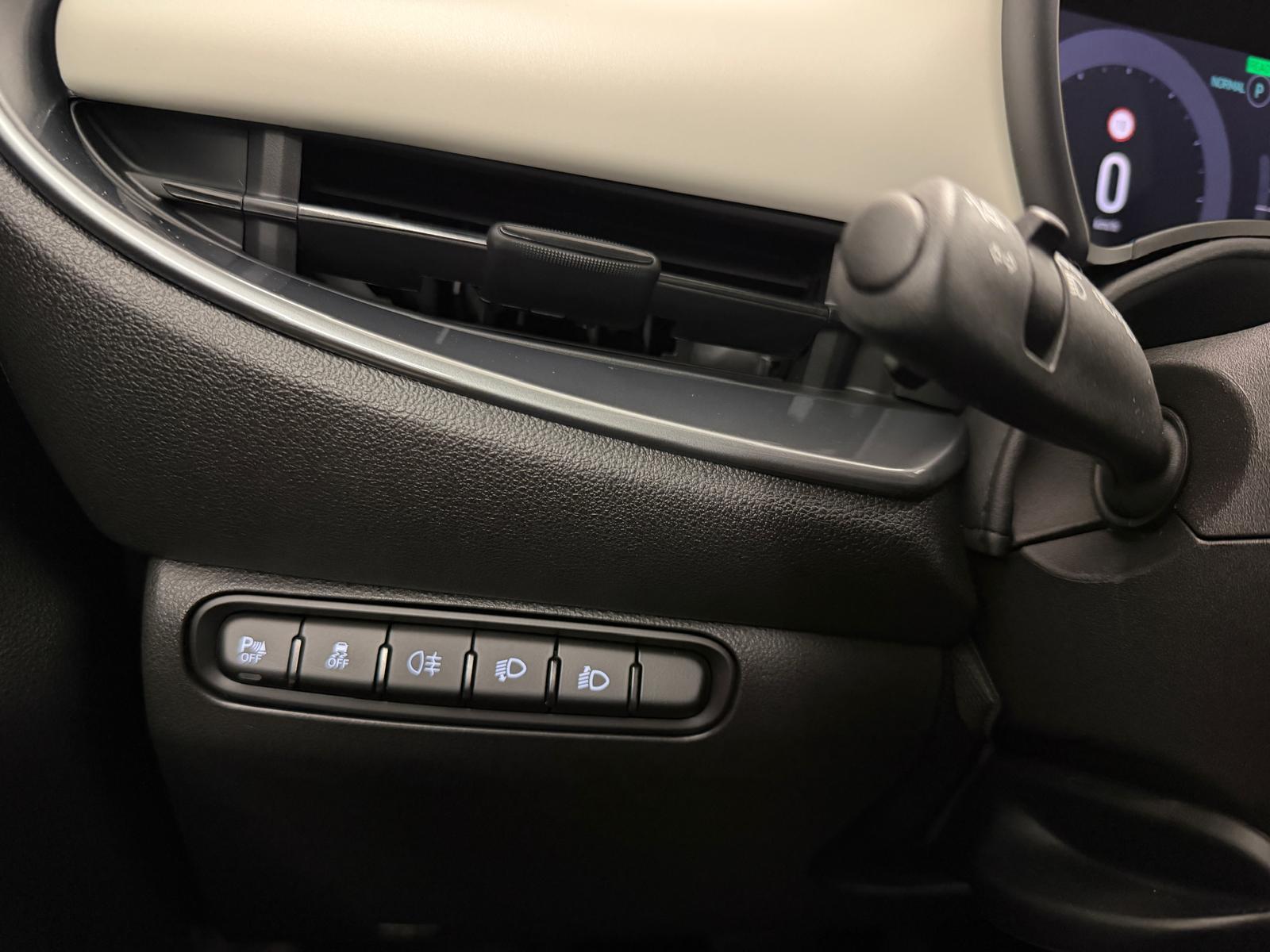 FIAT 500 La Prima-image-22