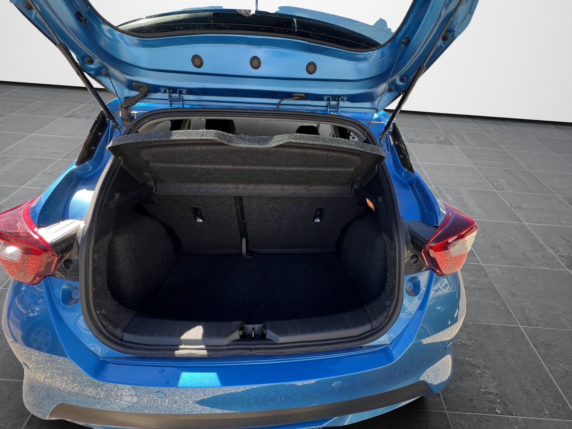NISSAN Micra 0.9 IG-T Acenta-image-16