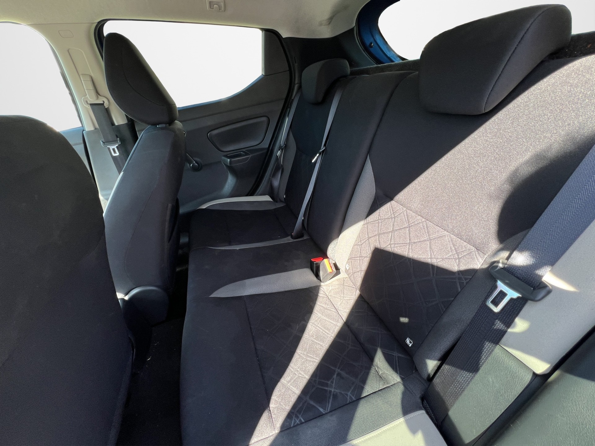 NISSAN Micra 0.9 IG-T Acenta-image-11