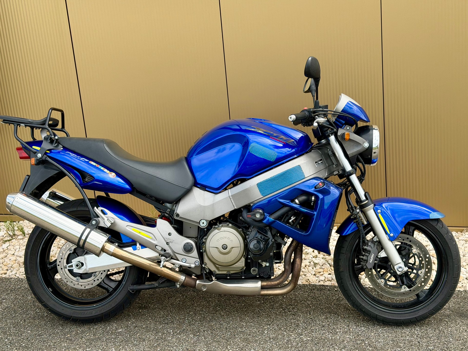 HONDA CB 1100 SF X11-showroom-element-3