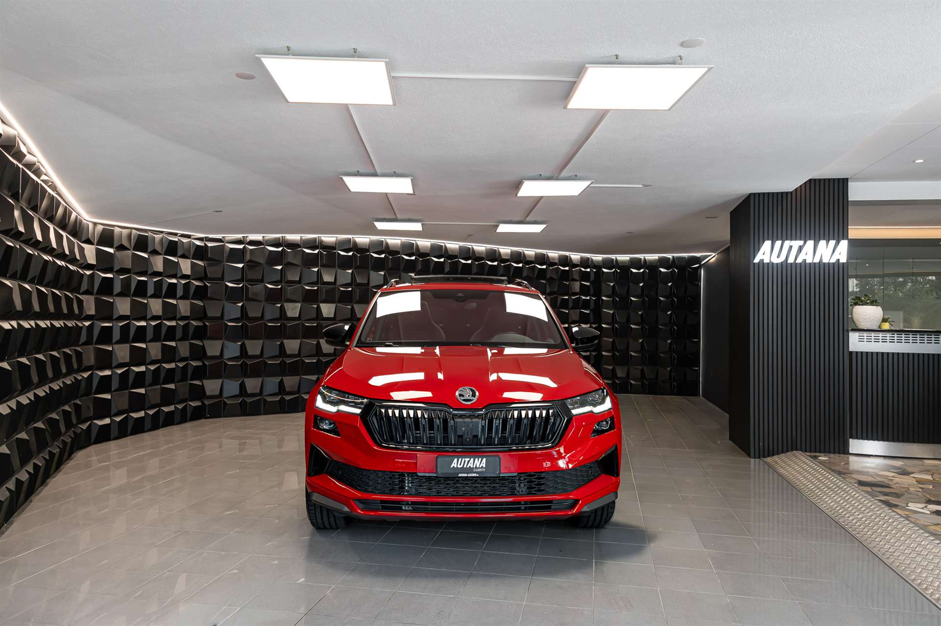 SKODA Karoq 2.0 TSI SportLine 4x4 DSG-image-3